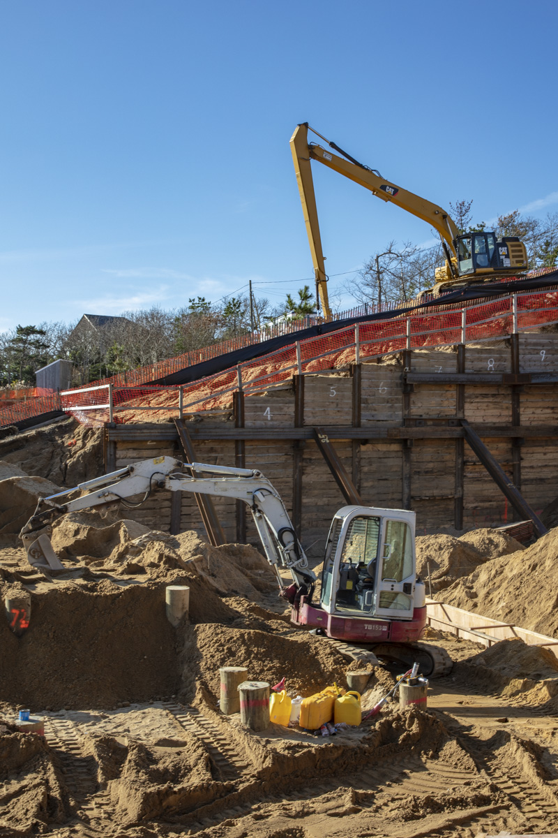 Photo of construction by Ronald Webb Builder.
