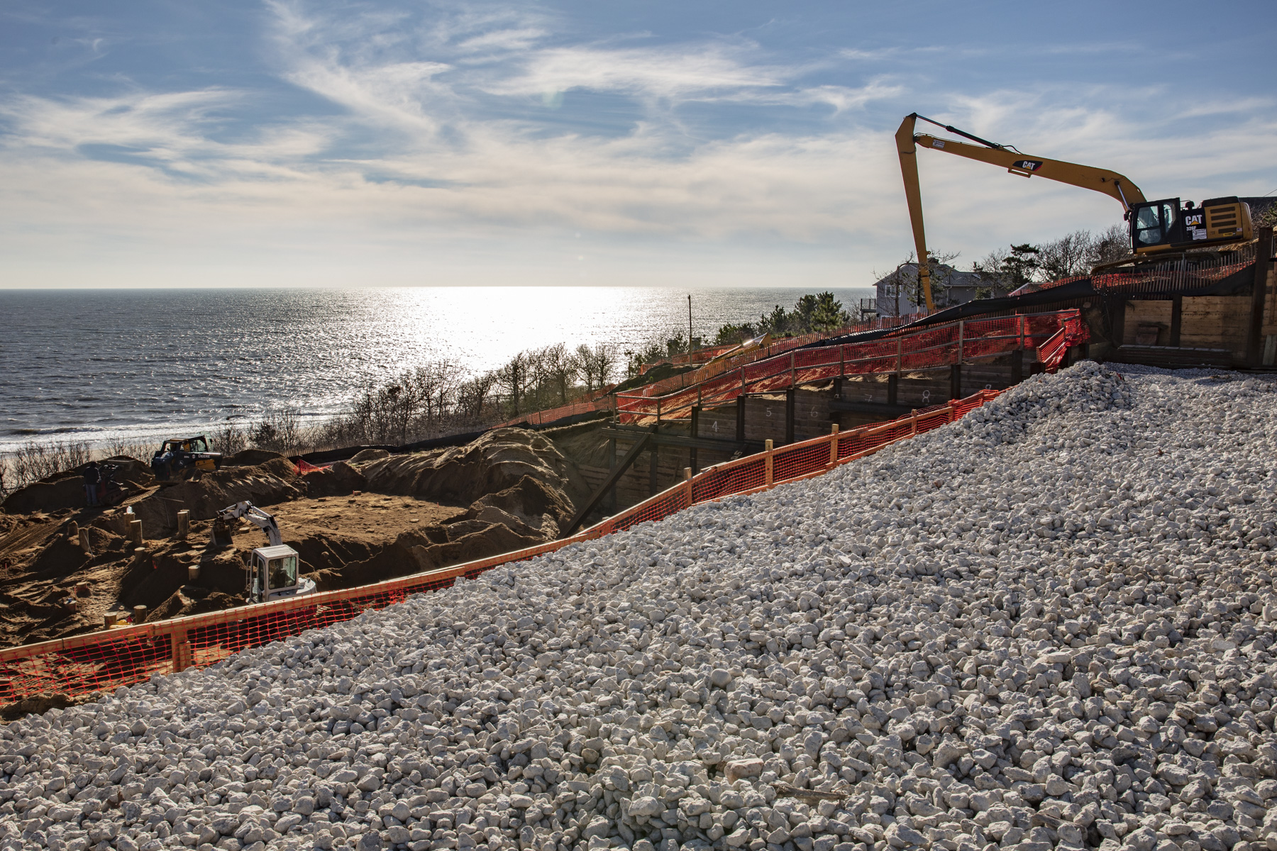 Photo of construction by Ronald Webb Builder.